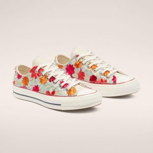 Converse Chuck 70 Embroidered Flowers