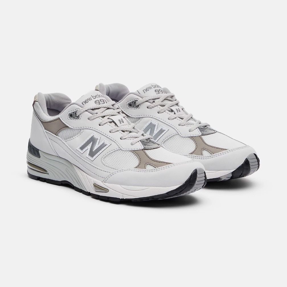 New Balance 991 Made In UK Dawn blue with star white and flint gray