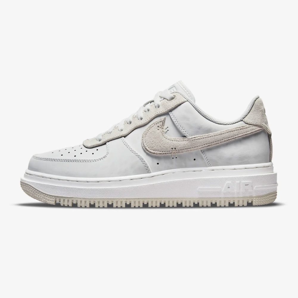 Nike Air Force 1 Luxe White