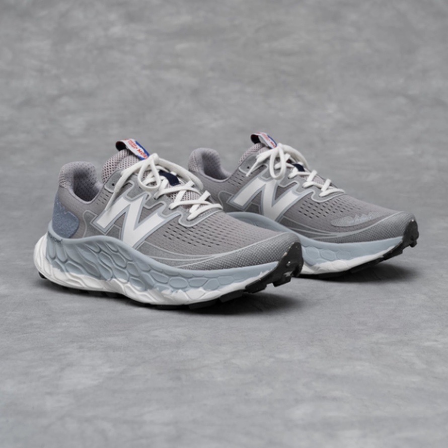 New Balance Fresh Foam More Trail V3 Slate grey with concrete and reflection