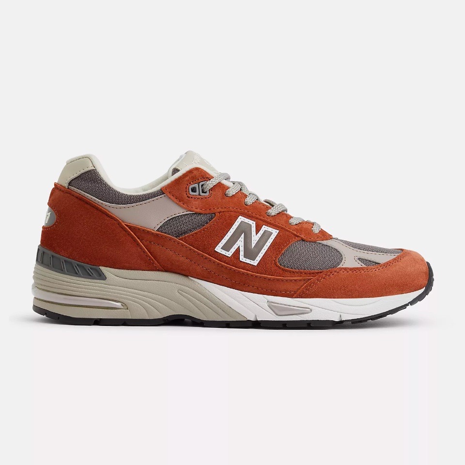 New Balance 991 Made in UK  Underglazed Sequoia with falcon and atmosphere