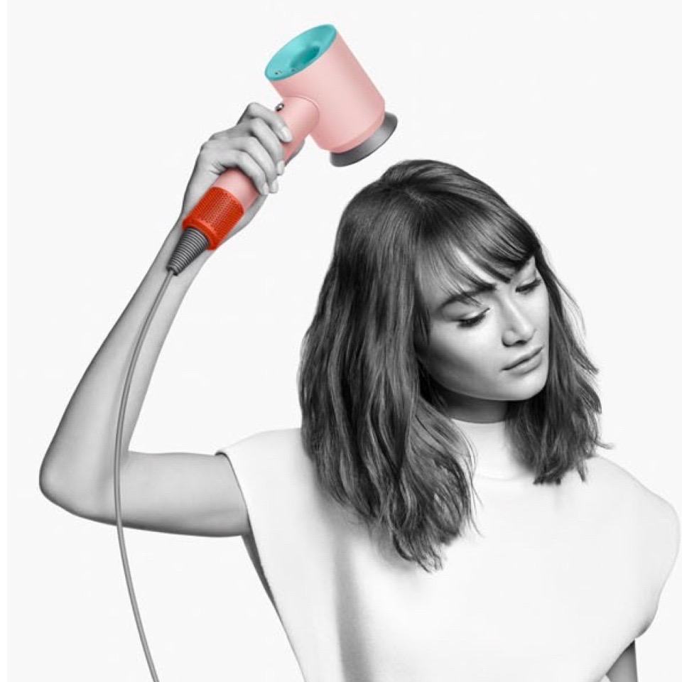 Dyson Supersonic hair dryer with Flyaway accessory