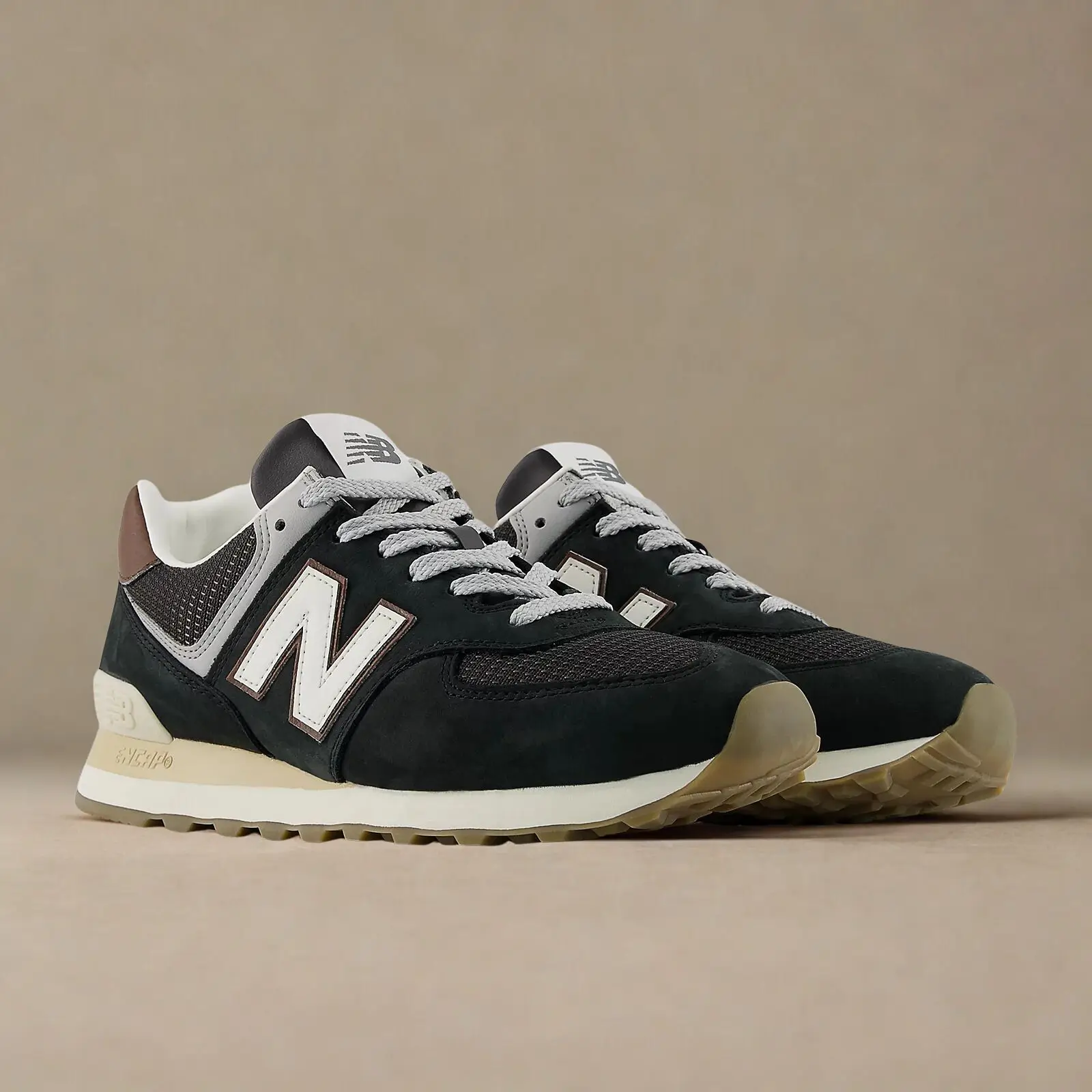New Balance 574 Brown Black